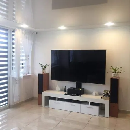 Lägenhet Apartament Przy Plazy *