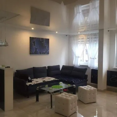 Apartament Przy Plazy * 格但斯克